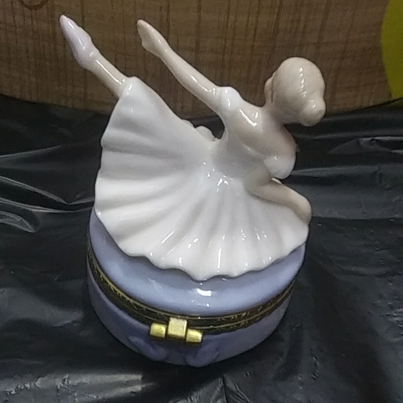 Ballerina Storage Box - Picture 2 of 5